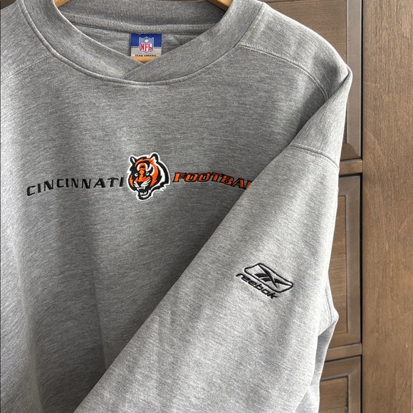 Vintage 1990s Reebok NFL Cincinnati Bengals gray crewneck sweatshirt - Picture 6 of 8